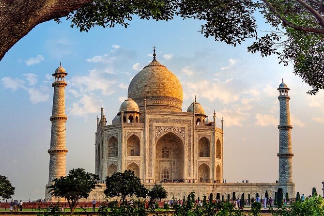 Agra Overnight Tour (Taj Mahal , Agra Fort & Itmad-Ud-Duala) - Local markets in Agra: a break that still feels cultural
