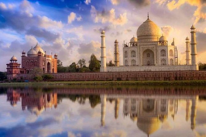 Agra Taj Mahal Sunrise & Sunset Tour from Delhi - Lunch in Agra: a 5-star buffet reset (if you chose all-inclusive)