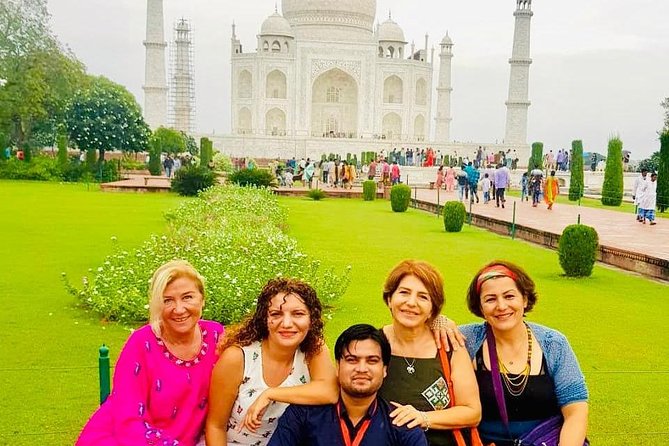 Agra Taj Mahal Tour - A day trip that starts with pickup, not paperwork
