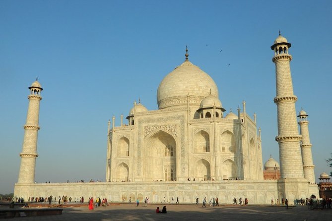 Agra Taj Mahal Tour - Agra Fort in 45 minutes: short stop, big payoff