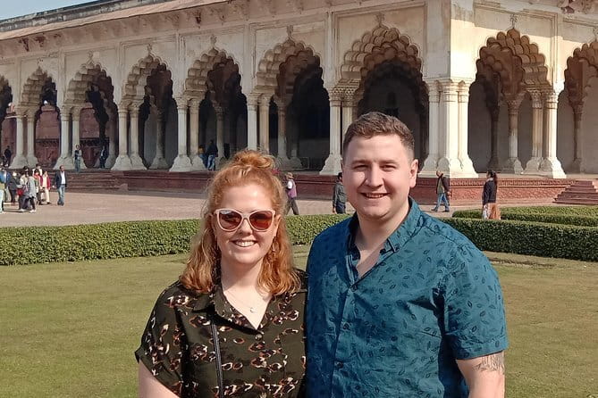 Agra tour by Train - Lunch, bottled water, and in-city transport that reduce friction