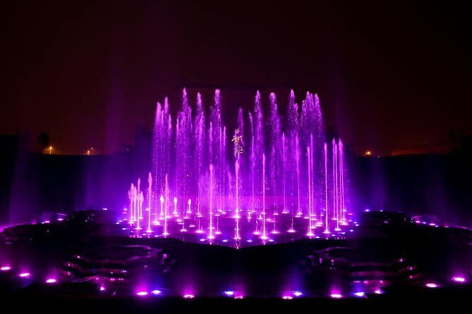 Akshardham Temple Exhibition, light and Water show With Transfers - The carving: how to notice 20,000 gods and goddesses