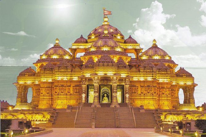 Akshardham Temple Tour Exhibition, Light & Water Show with Transfers - 3D dioramas, film, and the show build-up you’ll actually notice