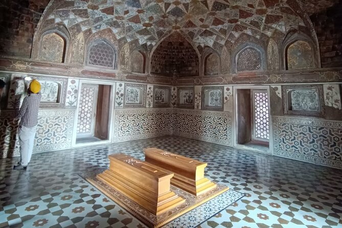 All Cost Inclusive Tour Extraordinaire of Taj Mahal, and Agra - Private tour means fewer delays and a calmer pace
