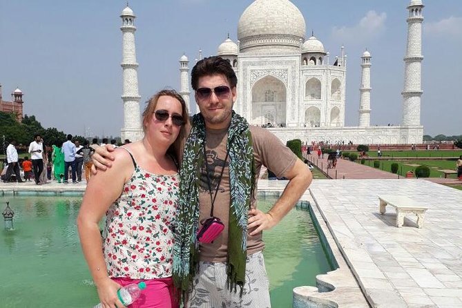All Inclusive Luxury Taj Mahal Tour from Delhi by Express Train - Sun Barbecue Buffet Lunch: A Planned Break, Not a Food Panic