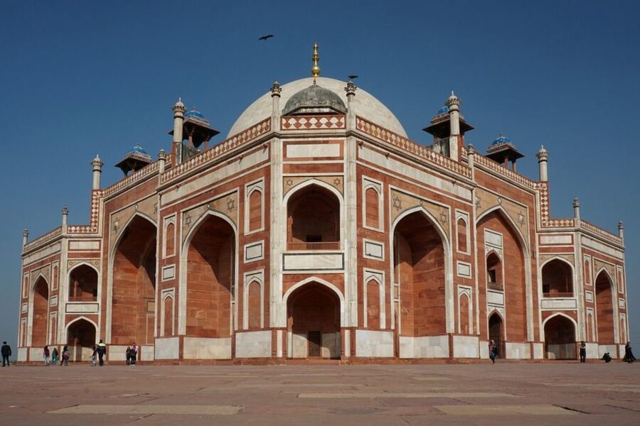 All Inclusive Old & New Delhi Private Day Trip with Tuk Tuk - Qutb Minar and Lotus Temple: Two Very Different Delhi Icons