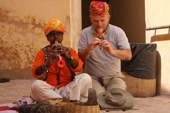 All-Inclusive Private Jaipur Day Trip from Delhi - Amber Fort: The hilltop palace you’ll still remember at dinner