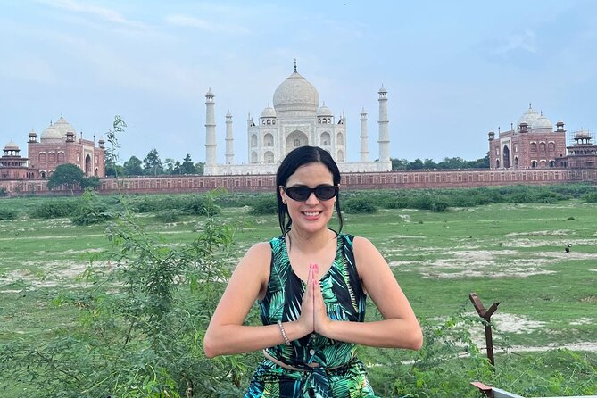 All Inclusive Private Taj Mahal Tour from Delhi by Car - Entering the Taj Mahal: guide support and smart timing