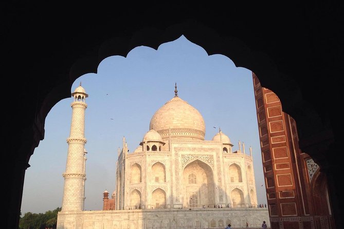 All Inclusive Private Tour of Tajmahal, Agra Fort and Baby Taj From New Delhi - Agra Fort and the buffet lunch stop: views with breathing room