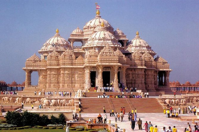 All-Inclusive Sacred Delhi: Private Full-Day Temples Experience - Why a full-day temples route is a smart move in Delhi