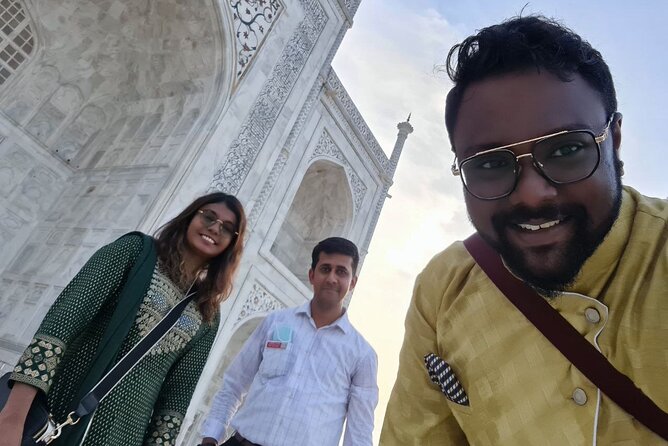 All Inclusive Same Day Trip to Taj Mahal & Agra Fort from Delhi - Lunch at Courtyard by Marriott and the art of pacing