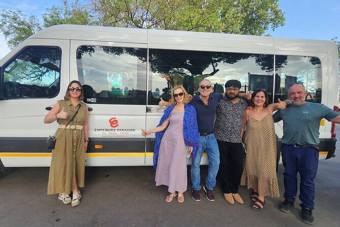 All Inclusive Taj Mahal, Agra Fort, Baby Taj Car with Local Guide - Taj Mahal stop: guided story, admission, and photo angles