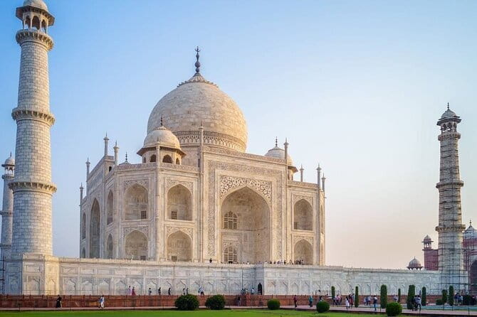 All Inclusive Taj Mahal, Agra Fort or Baby Taj Tour by SUV Car - Lunch in Agra: the break that keeps the day from melting your brain