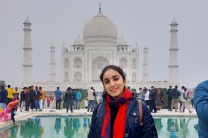 All Inclusive Taj Mahal Private Tour by Car from Delhi - Agra Fort: Akbar’s Mughal power in stone