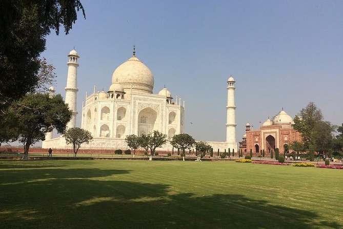 All Inclusive - Taj Mahal Sunrise Tour with 3 World Heritage Site - Private transport, line skipping, and how the day feels end-to-end