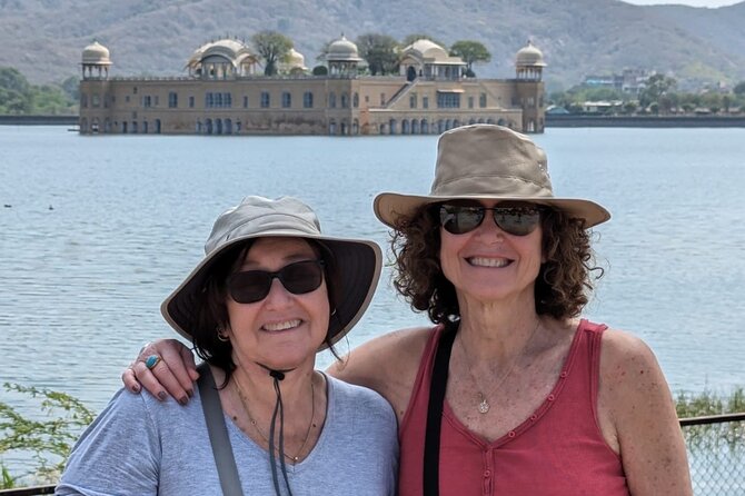 All Inclusive Taj Mahal Tour by Car—Most Selling Tour on Viator - Lunch at a 5-star hotel courtyard: what to expect