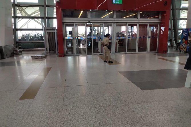 Arrival Meet & Assist service at Delhi Airport with optional Private transfer - The Porter + Luggage Transfer Part That Saves Real Energy