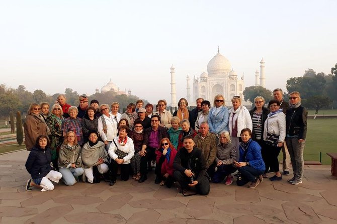 Bestseller of India, de lux tour - Day 1: Akshardham, Jama Masjid, Chandi Chowk, Red Fort, Raj Ghat, Bangla Sahib, India Gate