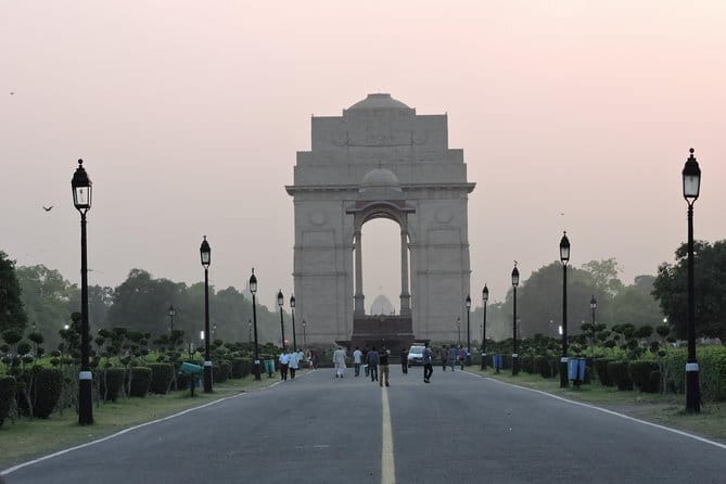 Budget Delhi One Day Tour - Red Fort and India Gate: Royal Delhi Meets British Memory