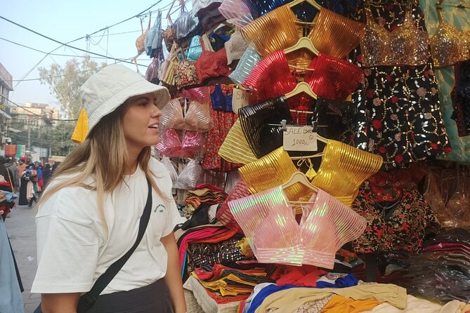 Customized Half Day or Full Day Delhi Shopping Tour with Female Consultant - Price and logistics: what $56 really buys you