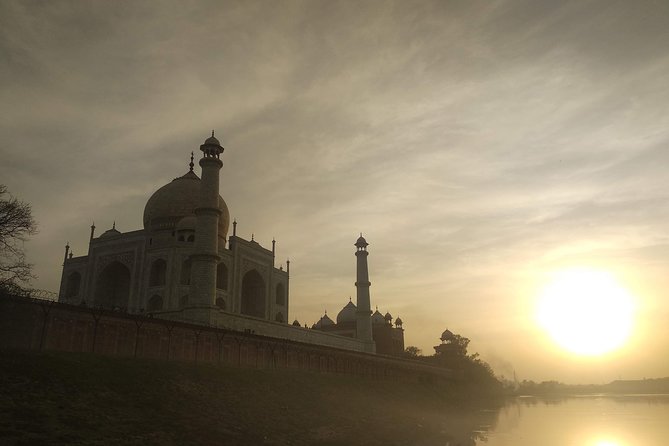 Day Tour Taj Mahal & Agra Fort by Private Car From Delhi - The 5:00 am start: getting there while the light is working