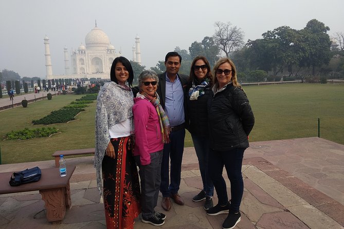 Day Tour Taj Mahal & Agra Fort by Private Car From Delhi - Who this Taj Mahal & Agra Fort private car tour suits best