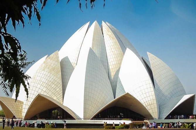 Day Tours Delhi-Full Day Private Old and New Delhi Tour - Old Delhi start: Jama Masjid and the first views of Shah Jahan’s scale