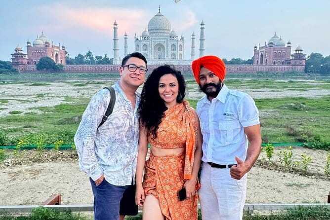 Day Trip to Taj Mahal, Agra Fort and Baby Taj from Delhi by Car - Key things that make this day trip work