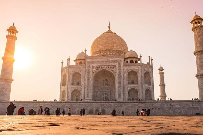 Day Trip to Taj Mahal, Agra Fort and Baby Taj from Delhi by Car - Taj Mahal: 3 hours to see more than the postcard