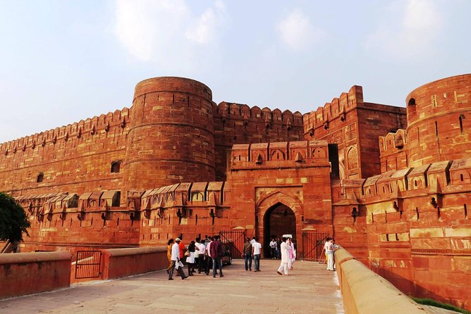 Day Trip to World's Greatest Monument of Love - Agra Tour from Delhi - Lunch break at a 5-star hotel: not just a stop, a reset