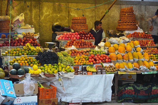 DBC Street Food Safari - Meeting at Red Fort Metro: Getting Started Without Stress