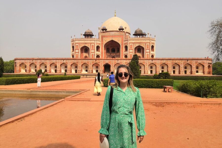 Delhi: 2-Day Delhi & Taj Mahal Tour by Car - Driver safety and comfort: the underrated part of value