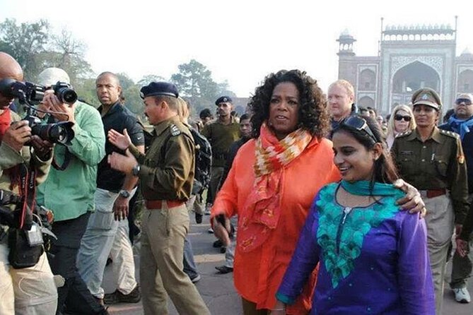 Delhi- Agra -Delhi Same Day Trip with Entrance Tickets - The included ride to the Taj: saving time for the best viewpoints