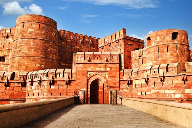 Delhi, Agra, Jaipur 3-Day Private Golden Triangle Tour - Delhi morning: Qutub Minar Tower and India Gate on a guided route