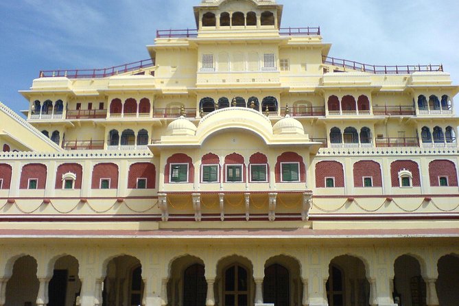 Delhi Agra Jaipur 3 Days Golden Triangle Tour - Jaipur’s palace and observatory combo: Hawa Mahal to Jantar Mantar
