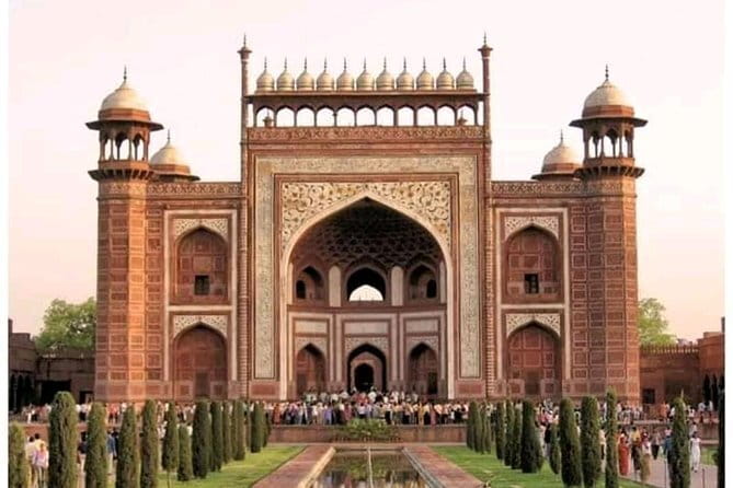Delhi Agra Jaipur Udaipur Rajasthan 9 Days Tour From New Delhi - Day 2 in Delhi: Old Delhi markets, then UNESCO and big monuments