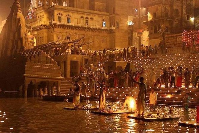 Delhi Agra Jaipur & Varanasi Tour – Taj Mahal & Ganga Aarti - Jaipur full day: Hawa Mahal, City Palace, Jantar Mantar, and a calm temple finish