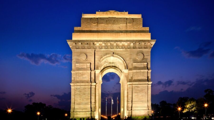 Delhi: Airport to Airport Guided Layover City Tour - Entering Delhi fast: pickup, timing, and how the day feels