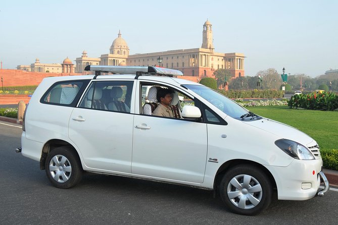 Delhi Airport To Delhi NCR Hotels One-Way Car Transfer - Finding your driver fast at Exit 04–06