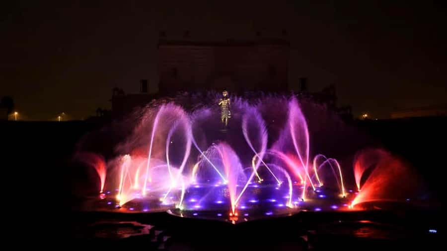 Delhi: Akshardham Temple Tour with Water & Light Show by Car - Key things to know before you go