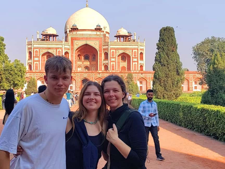 Delhi: All-Inclusive Full or Half Day Tour With Hotel Pickup - Red Fort at the start: Mughal power you can actually read