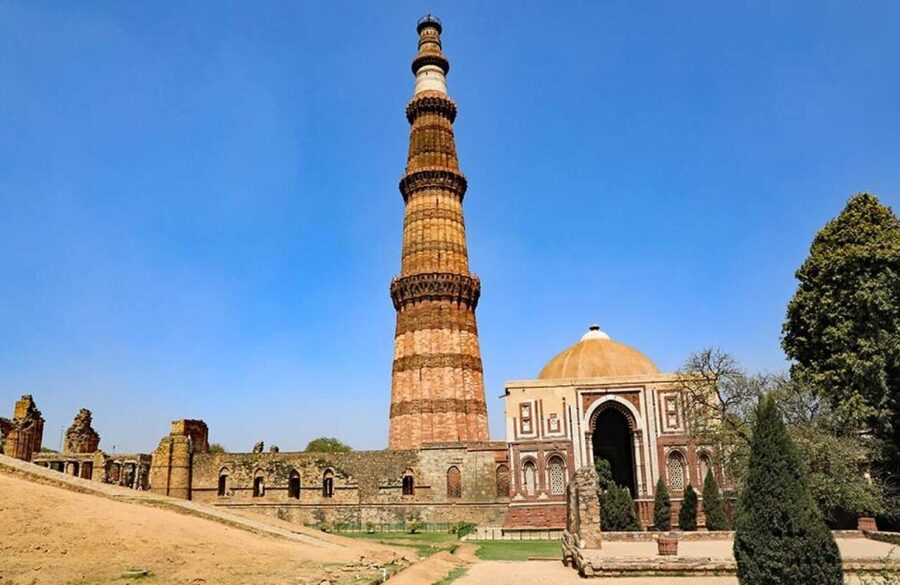 Delhi: All Inclusive Old & New Delhi Full & Half Day Tour - Red Fort: the iconic stop that can depend on timing and access