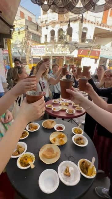 Delhi: Chandni Chowk & Spices Shoping Tour Through Tuk-Tuk - Key things that make this Delhi tuk-tuk tour worth it