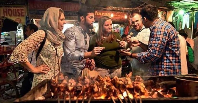 Delhi: Chandni Chowk & Spices Shoping Tour Through Tuk-Tuk - The Practical Stuff: Pickup, Private Group, and What to Bring