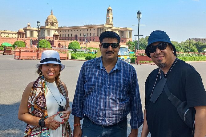 Delhi City Full or Half Day Tour: Explore Old & New Delhi - Jama Masjid: A Courtyard Moment You Feel in Your Body