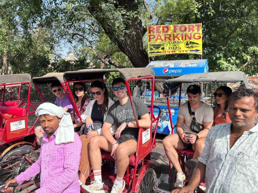 Delhi: City Tour of Old Delhi & New Delhi with Private Guide - Qutub Minar and Lotus Temple: South Delhi’s two very different icons
