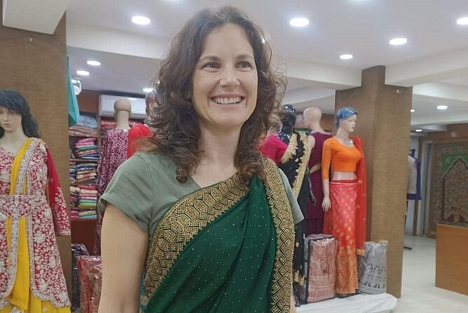 Delhi : Customized Half or Full Day Delhi Shopping Tour - Dilli Haat Craft Cottage Industries: crafts, food, and performances