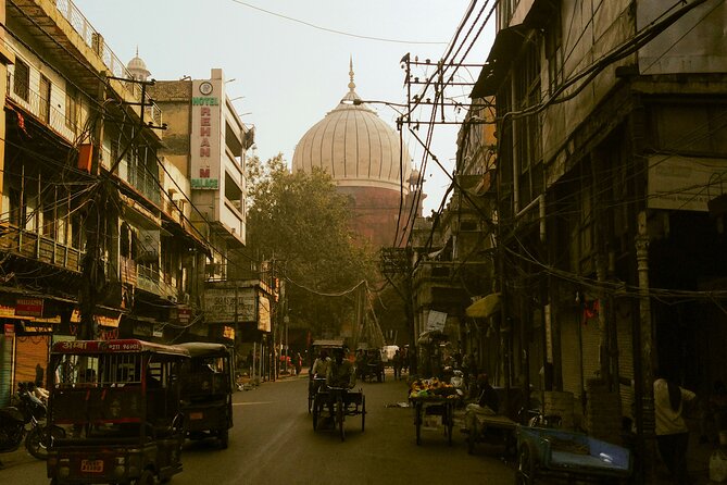 Delhi : Customized Half or Full Day Delhi Shopping Tour - Shopping with a guide who keeps the pressure low
