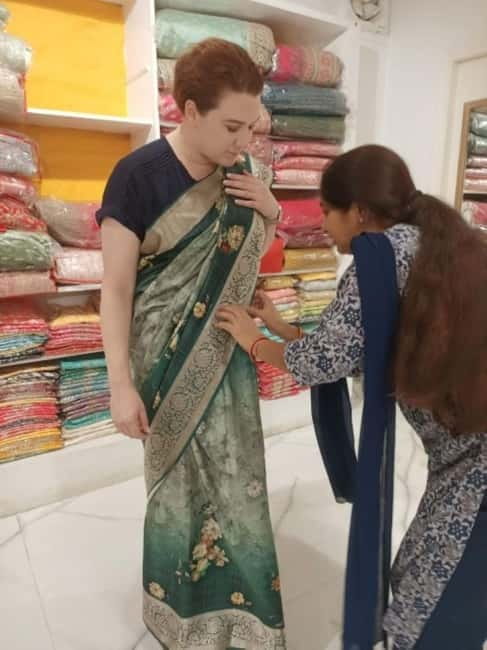 Delhi: Customized Shopping Tour with Female Consultant - What you’re really buying with a shopping consultant in Delhi