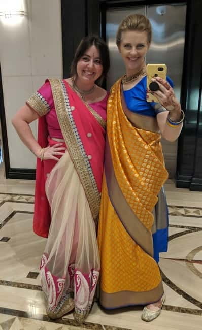 Delhi: Customized Shopping Tour with Female Consultant - Chandni Chowk first: where textiles, food, and drama collide